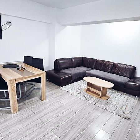 Apartament Dem Radulescu 3 Camere! Ramnicu Valcea Exterior foto