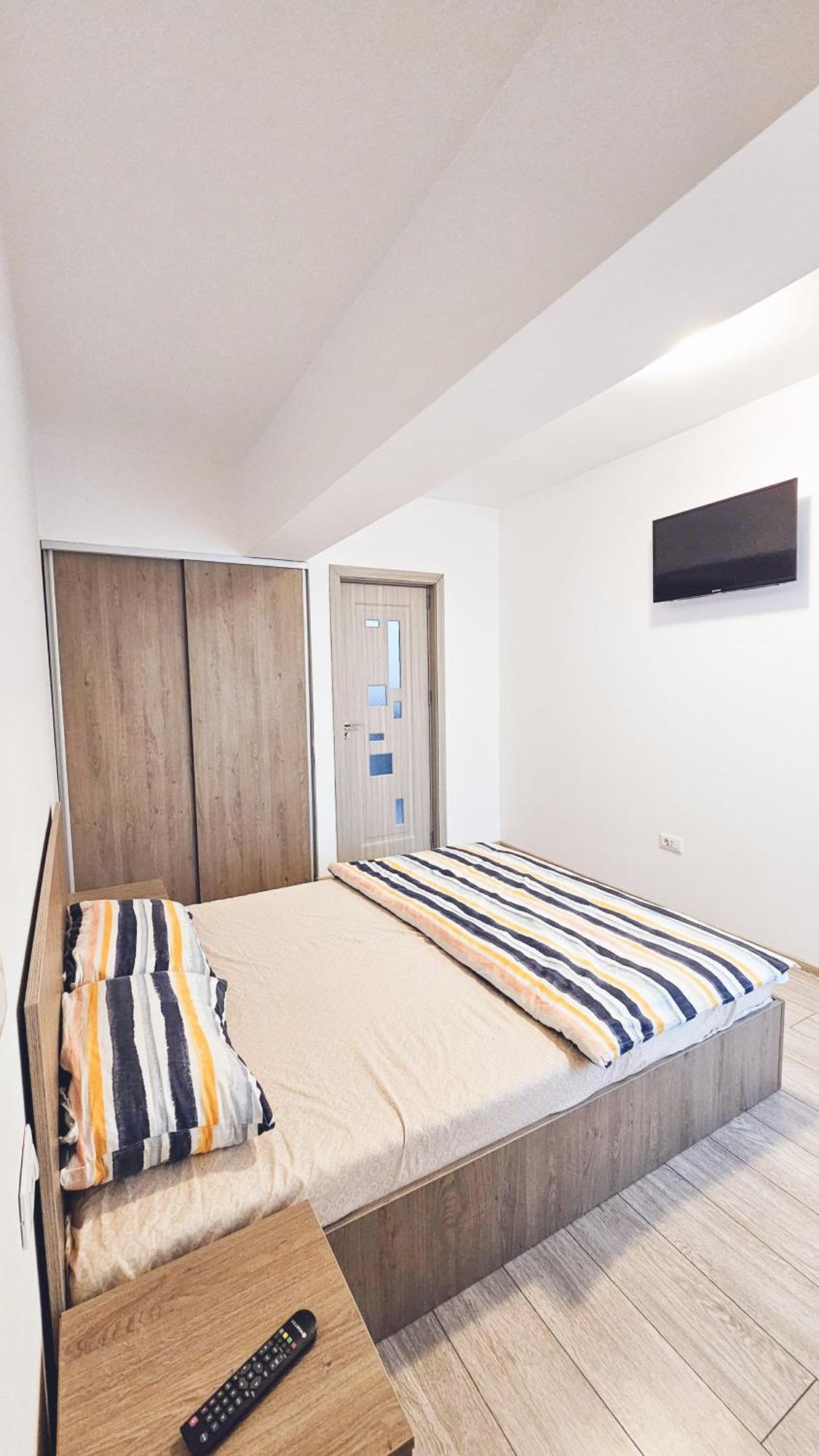 Apartament Dem Radulescu 3 Camere! Ramnicu Valcea Exterior foto