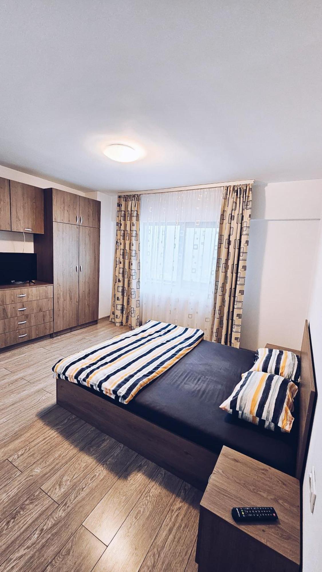 Apartament Dem Radulescu 3 Camere! Ramnicu Valcea Exterior foto